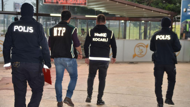 Ülke genelinde 'Huzurlu Sokaklar ve Narkotik Suçları Uygulaması' yapıldı